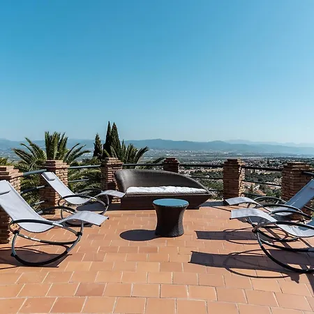 Monkó Saguaro Villa *